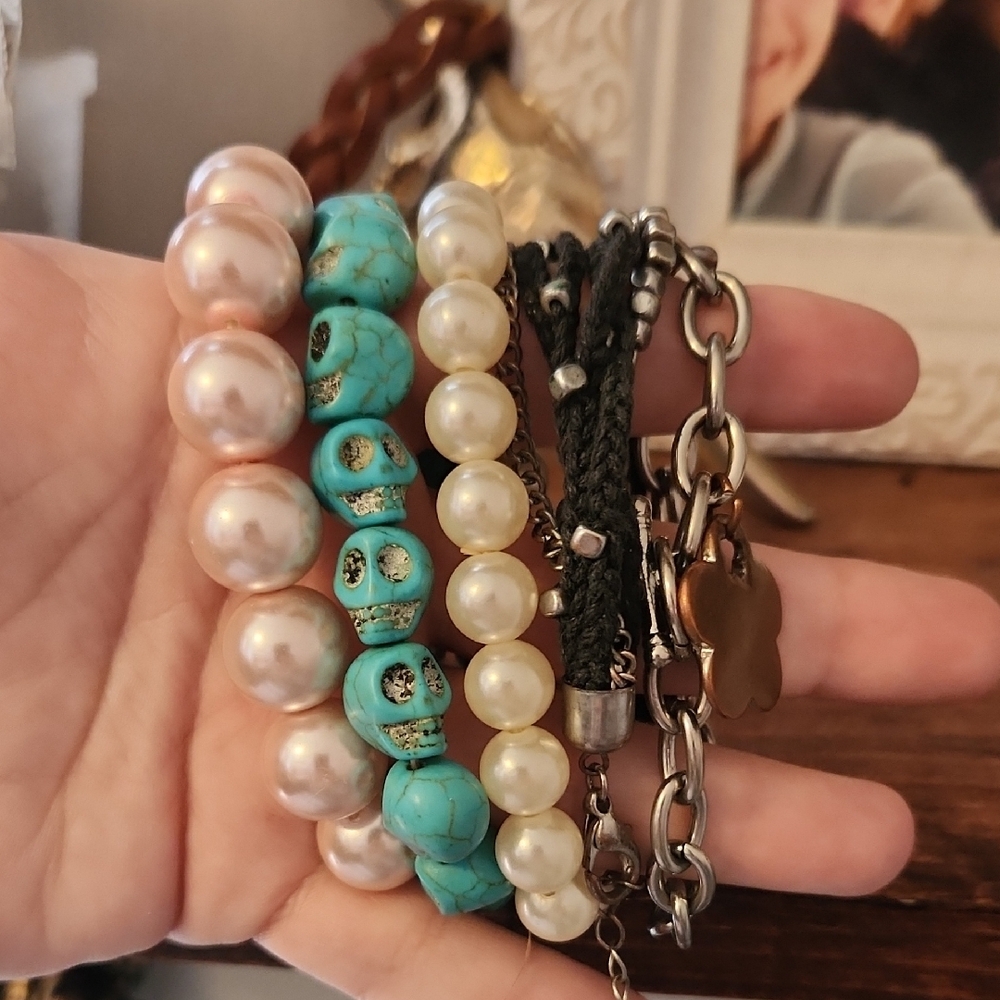 Elegant Pearl and Turquoise Bracelet Set